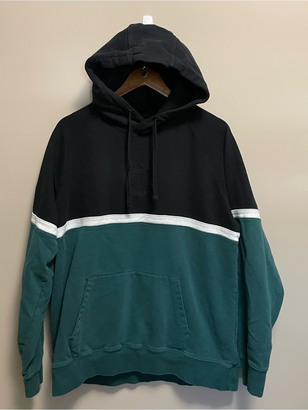 American Eagle Outfitters Black & Green Colorblock Pullover Hoodie Men XL